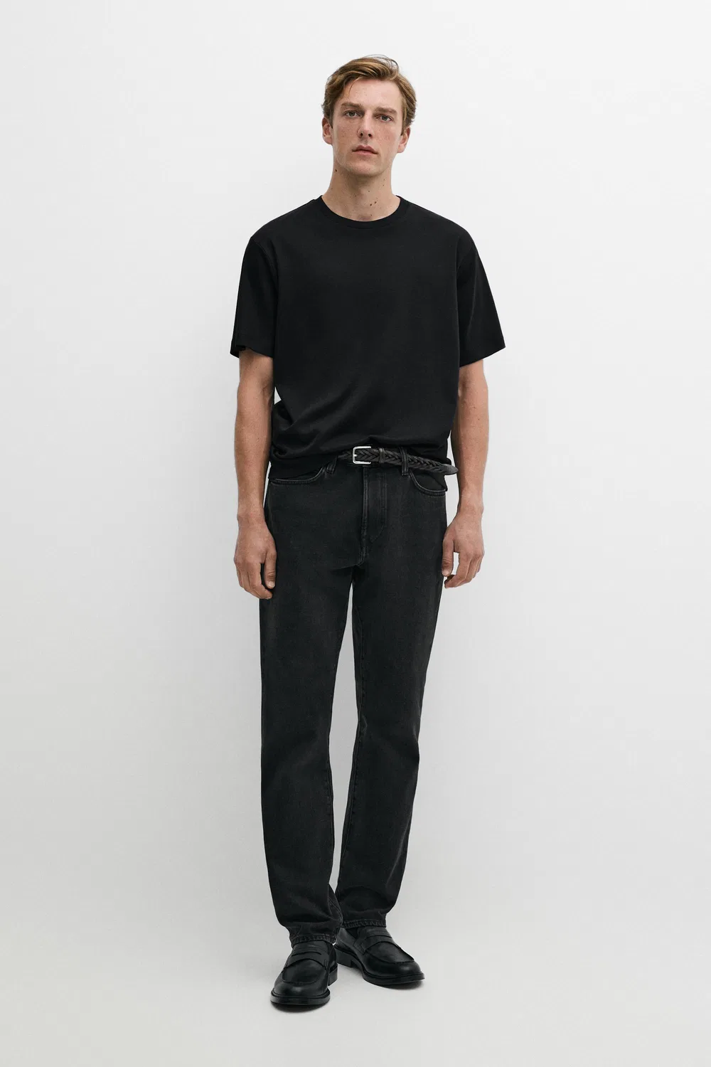 картинка Джинсы Massimo Dutti Tapered Fit, угольно-серый от магазина Одежда+
