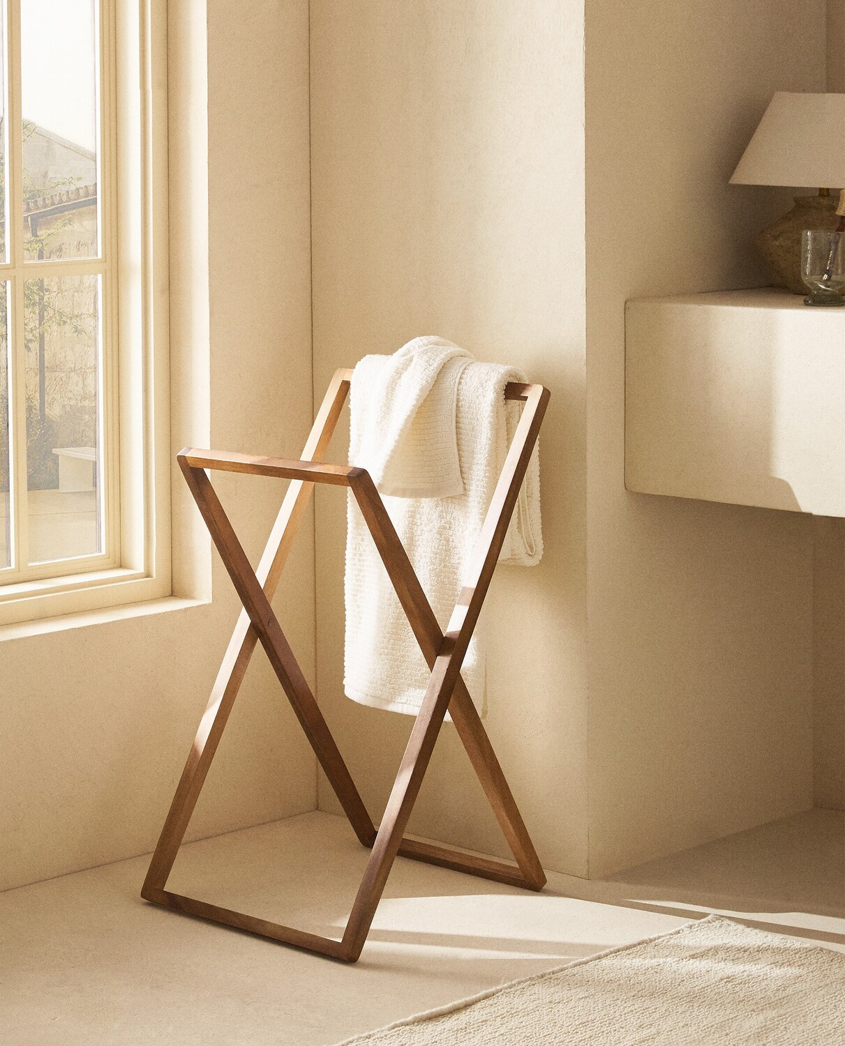 картинка Полотенцедержатель Zara Home Acacia Wood, светло-коричневый от магазина Одежда+