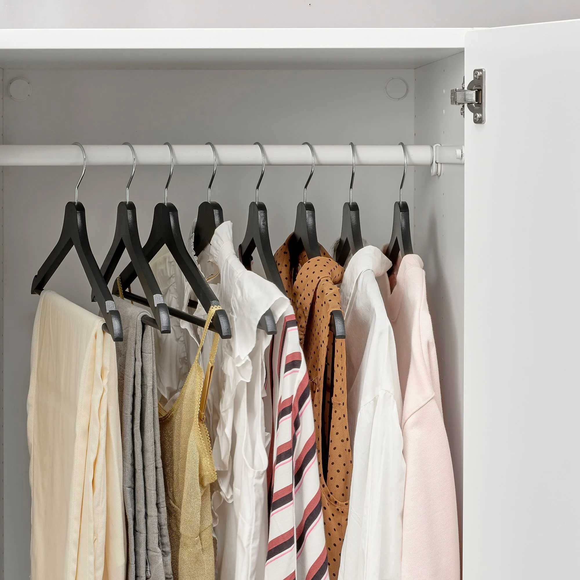 картинка Вешалка для одежды, черная, 8 шт. BUMERANG IKEA от магазина Одежда+