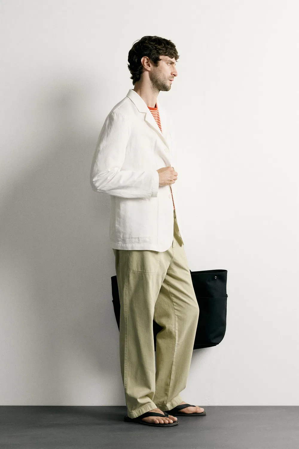 картинка Рубашка-куртка стандартного кроя с карманами ZARA, White от магазина Одежда+