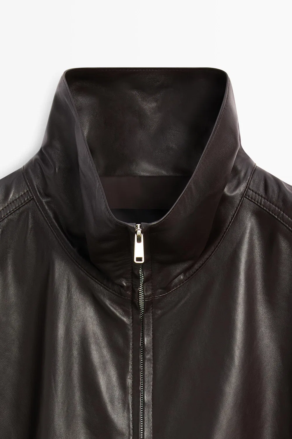 картинка Жилет-бомбер Massimo Dutti Nappa Leather, коричневый от магазина Одежда+