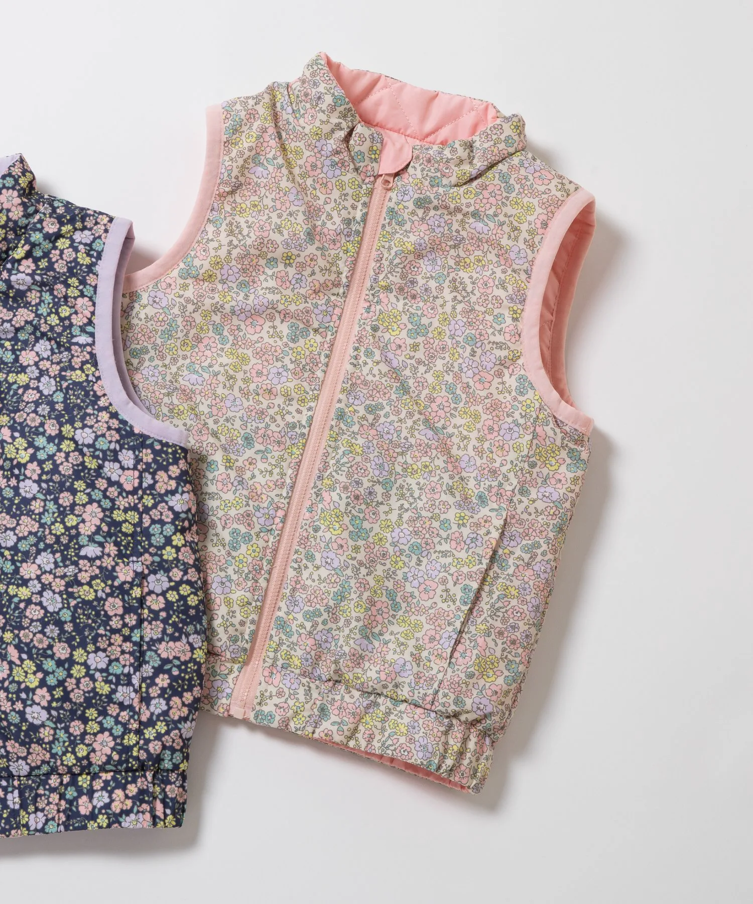картинка Двусторонний жилет Ever Closet, pink от магазина Одежда+