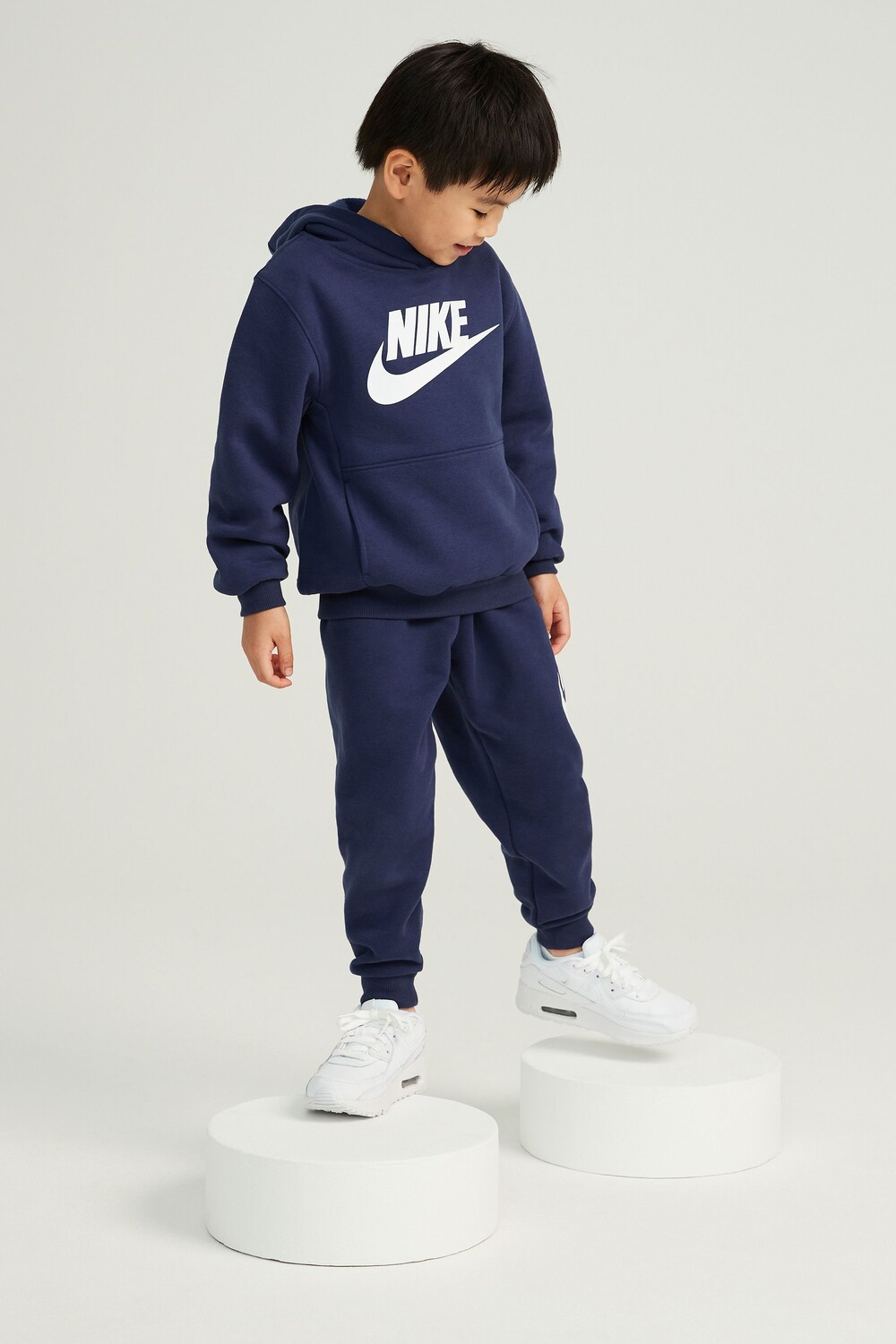 картинка Флисовый спортивный костюм Club для малышей Nike, синий от магазина Одежда+