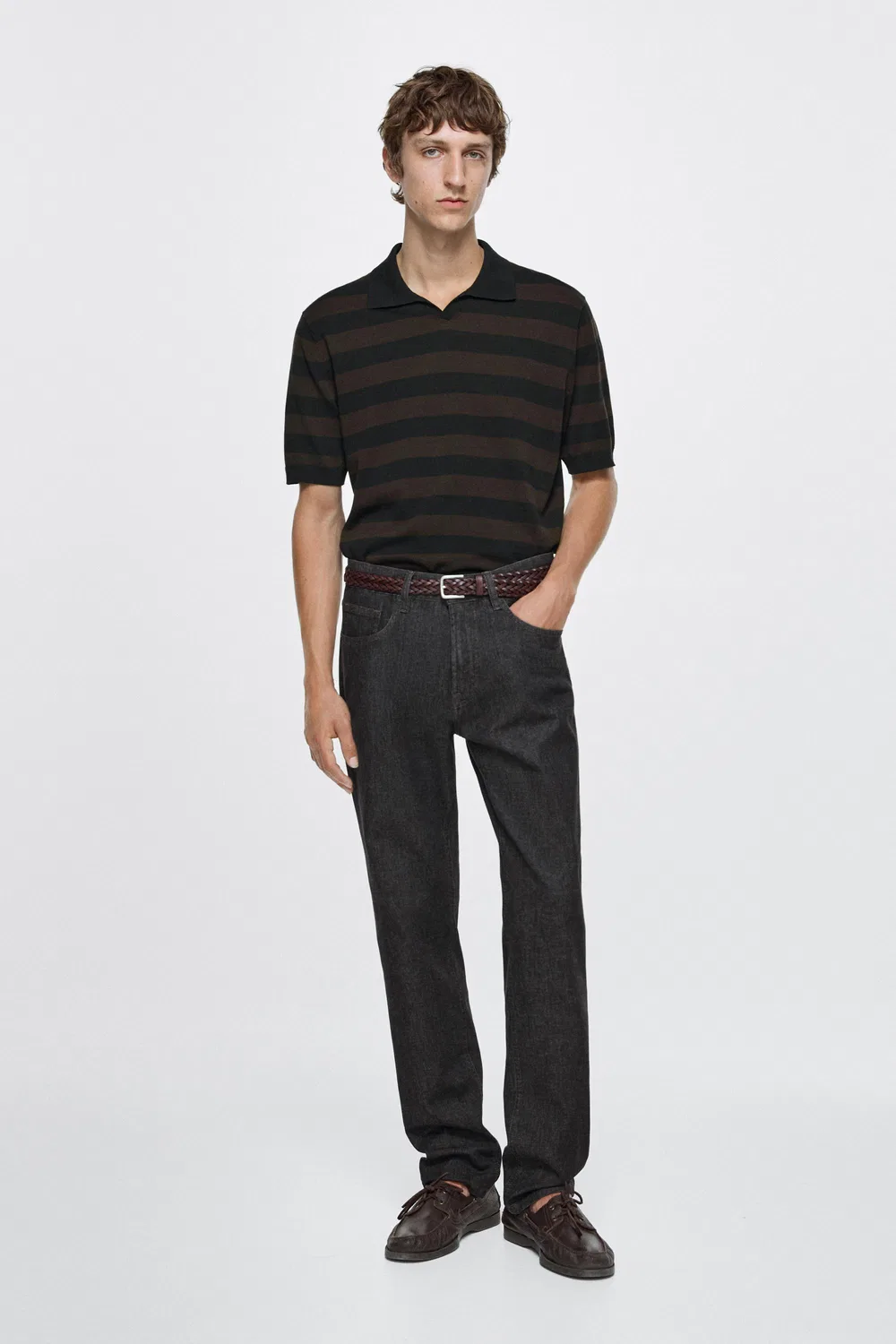 картинка Джинсы Massimo Dutti Lightweight Tapered Fit, черный от магазина Одежда+