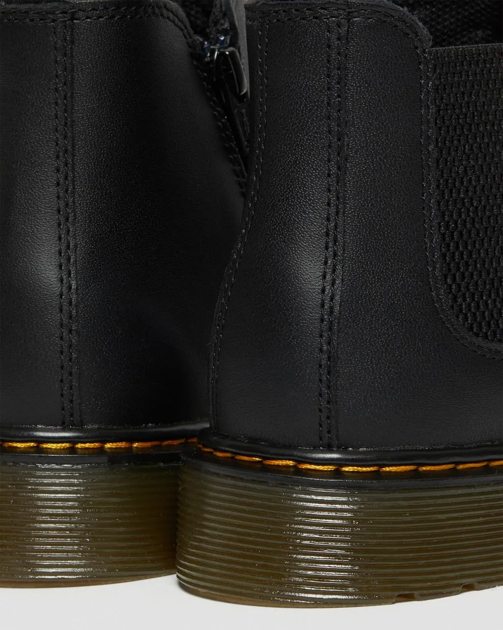 картинка Ботинки челси Dr. Martens Youth 2976, кожаные, Softy T, Black от магазина Одежда+