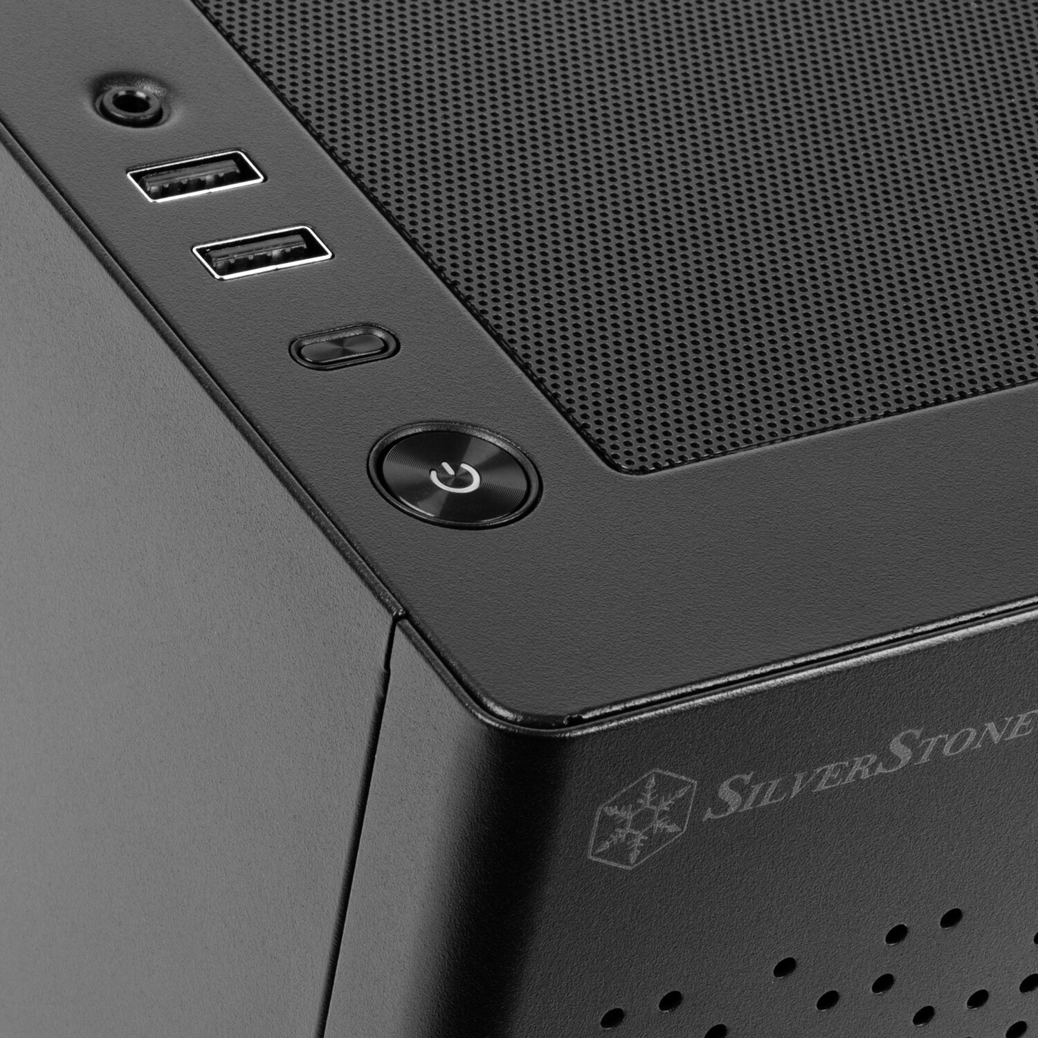 картинка Корпус SilverStone SUGO 16, Mini-Tower, SST-SG16B, черный от магазина Одежда+