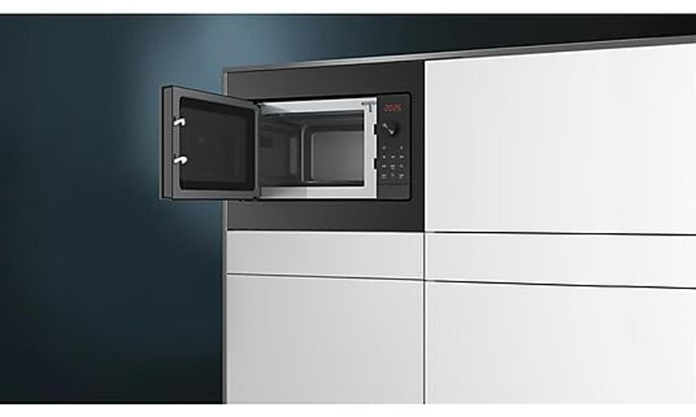 картинка Микроволновая печь Siemens BF523LMB3, 800 Вт, черный от магазина Одежда+