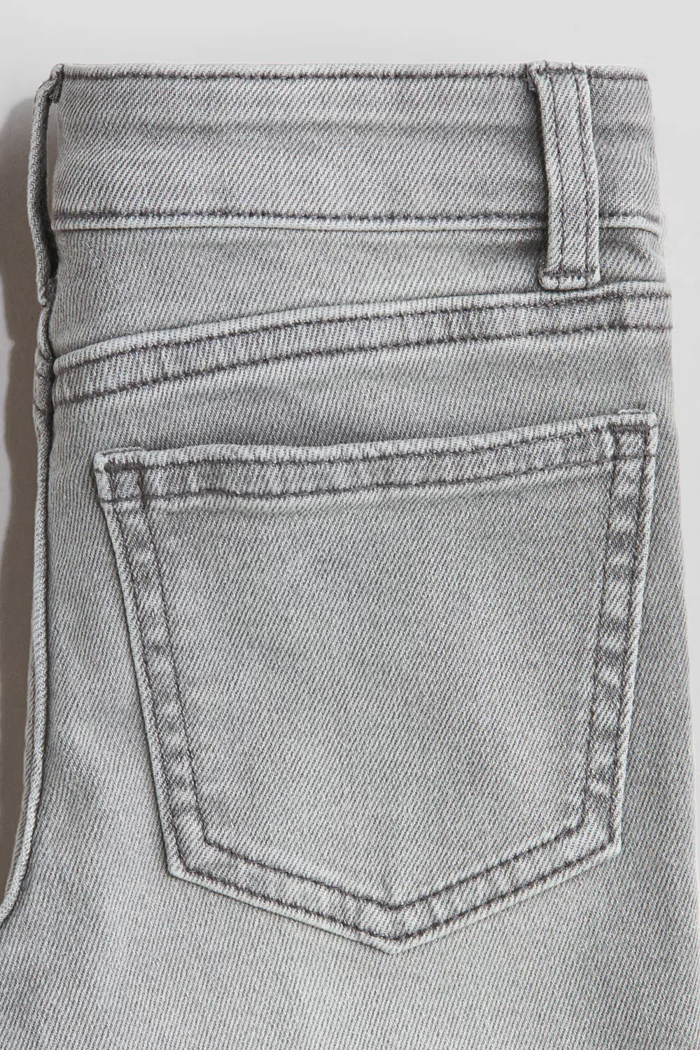 картинка Узкие джинсы H&M, Helles Denimgrau от магазина Одежда+