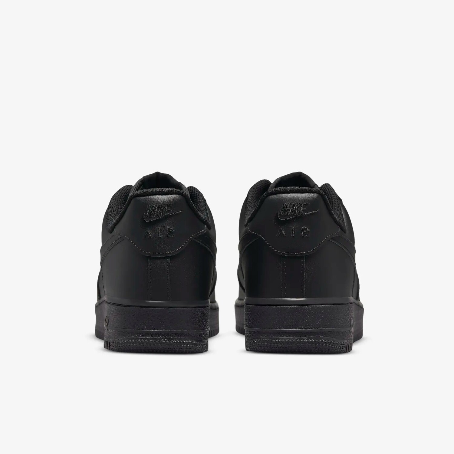 картинка Кроссовки Nike Air Force 1 '07 Low Triple, Black от магазина Одежда+