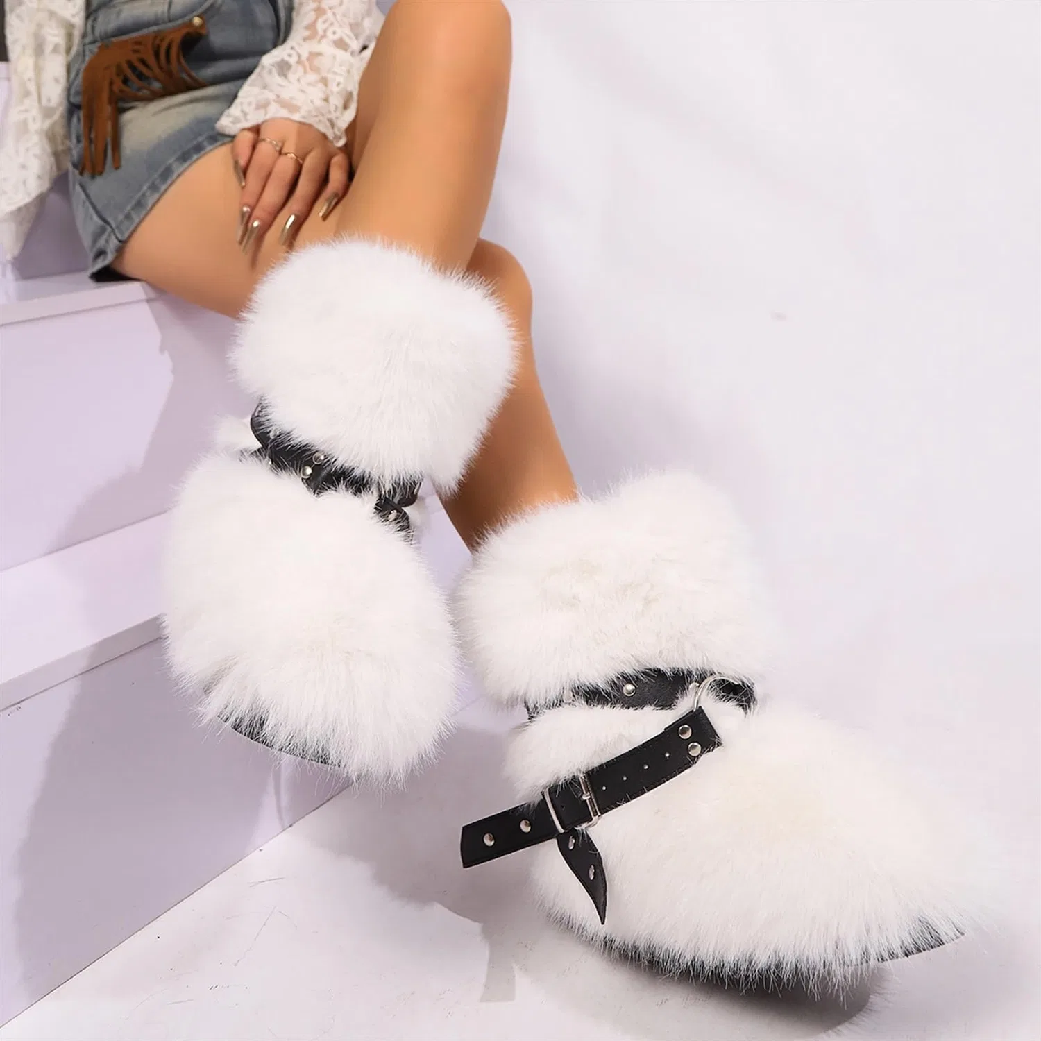 картинка Женские угги из искусственного меха Gikleihwy, Short White от магазина Одежда+