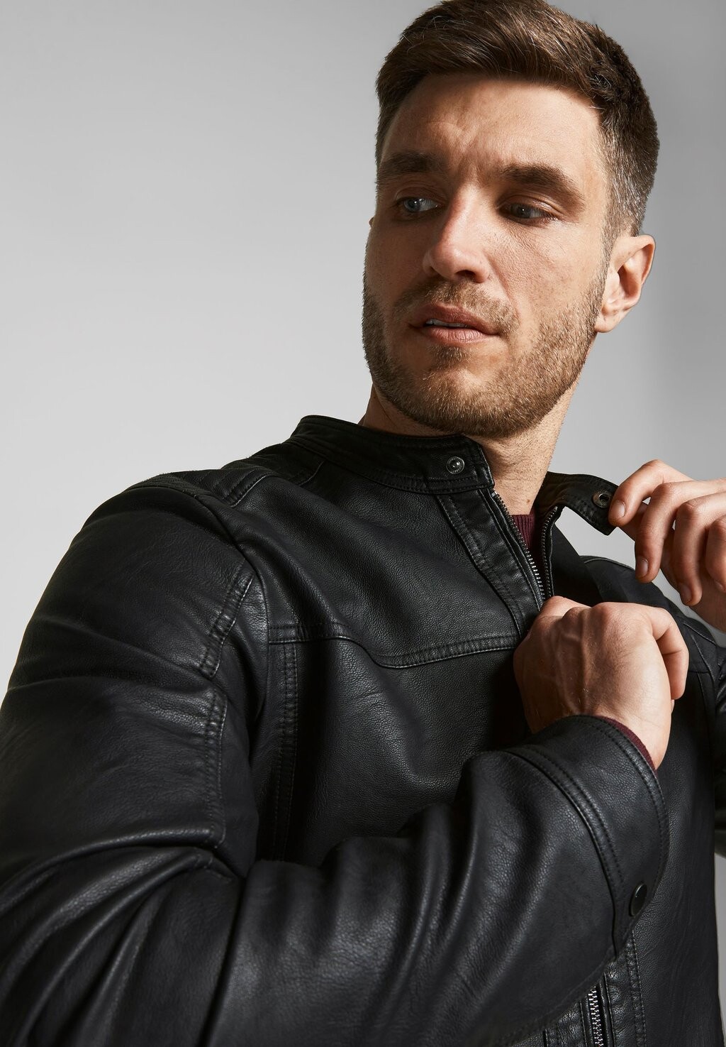 картинка Куртка Jack & Jones Jjewarner Noos, черный от магазина Одежда+