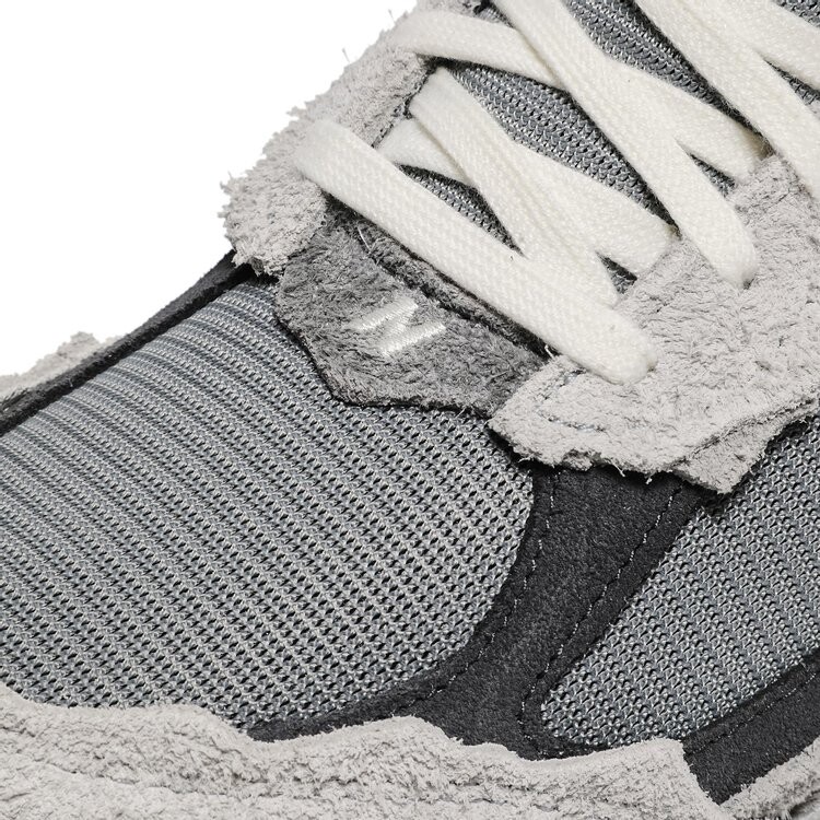 картинка Кроссовки New Balance 2002R Protection Pack Rain Cloud от магазина Одежда+