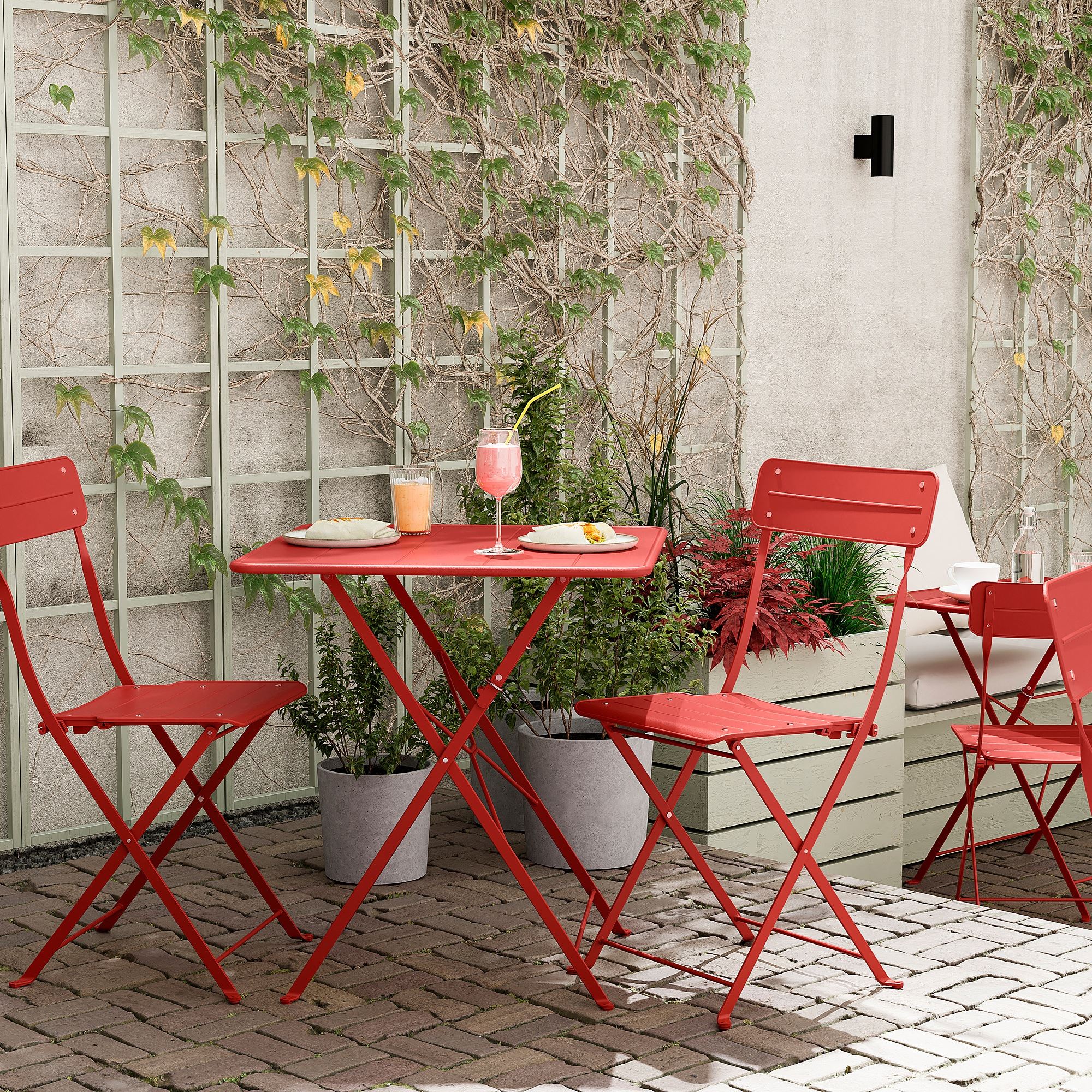 картинка Складной стол SUNDSÖ IKEA, 65x65, красный от магазина Одежда+