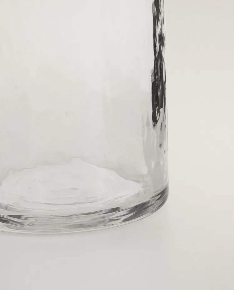 картинка Кувшин Zara Home Hammered Glass, 1450 мл, прозрачный от магазина Одежда+
