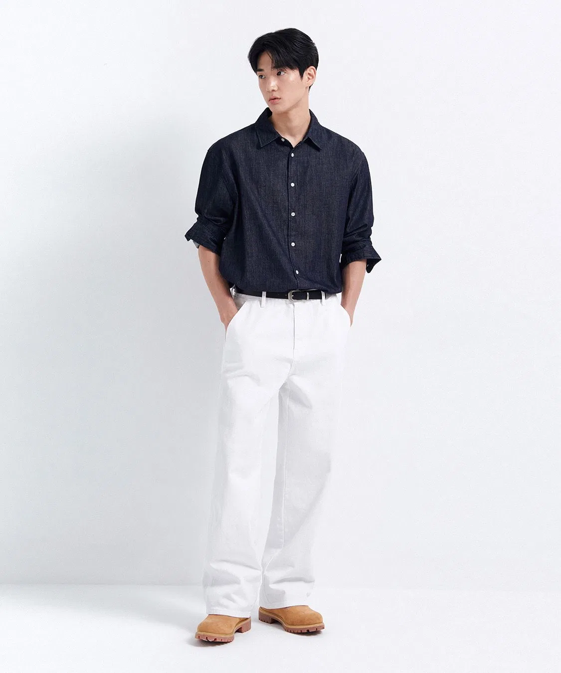 картинка Мужская джинсовая рубашка MUSINSA STANDARD Relaxed Denim Shirt от магазина Одежда+