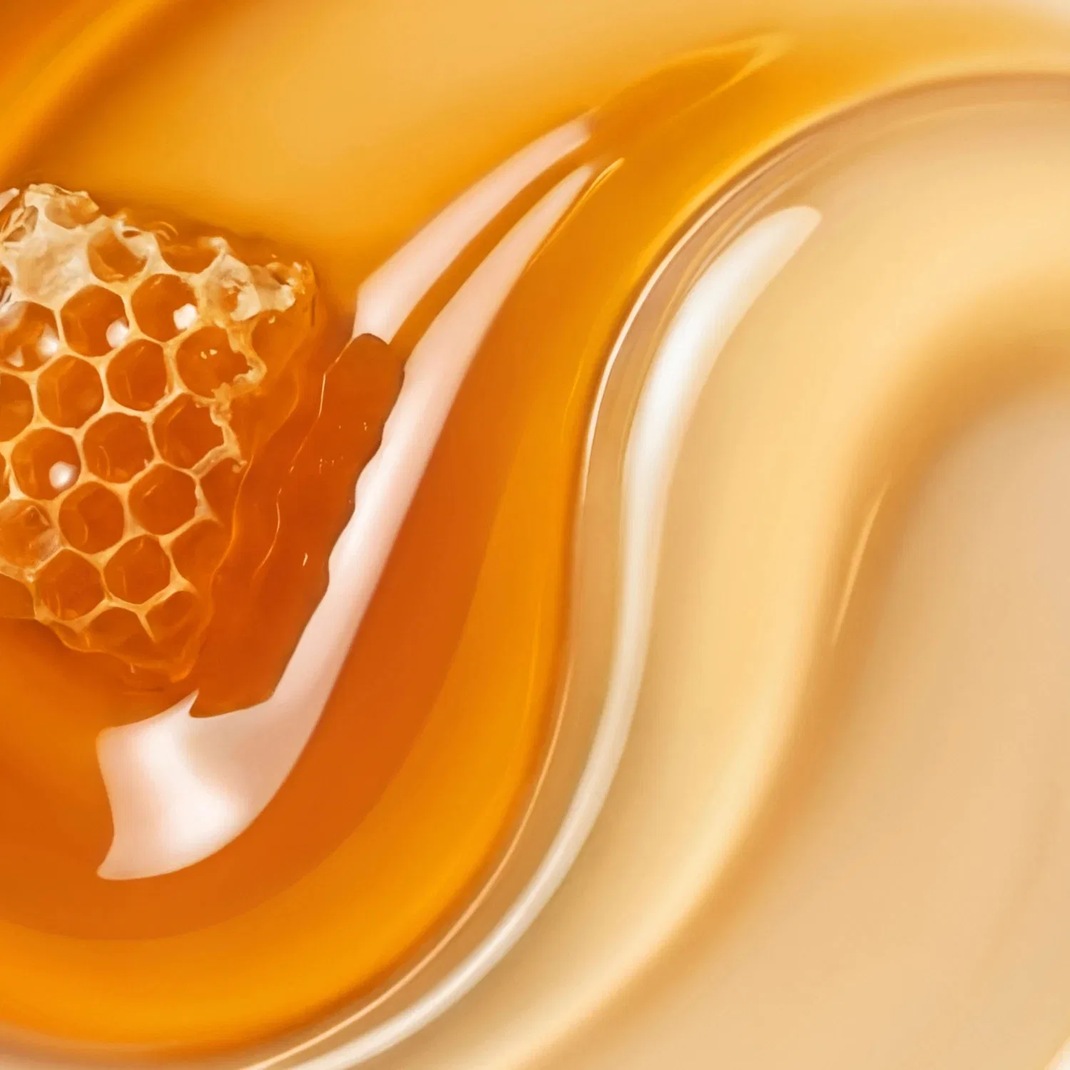 картинка Парфюм для волос 15 мл с ароматом Pineapple Pop GISOU от магазина Одежда+