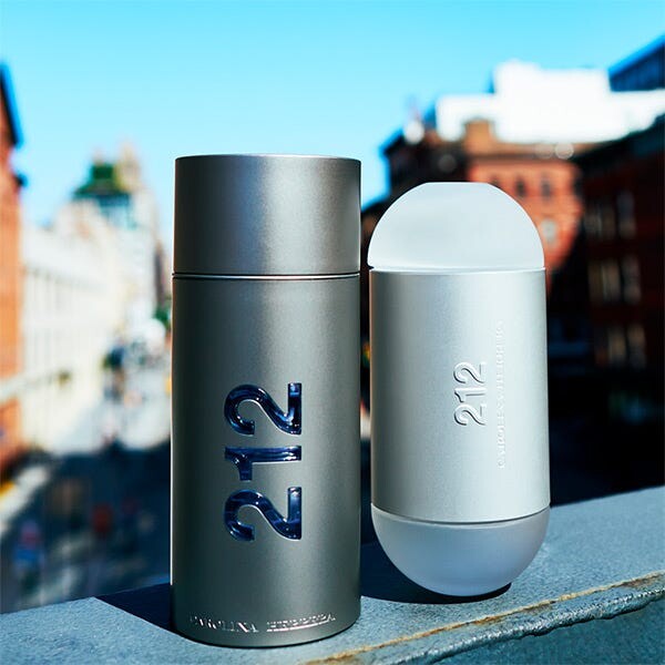 картинка Carolina Herrera 212 Men: Аромат для современного мужчины от магазина Одежда+