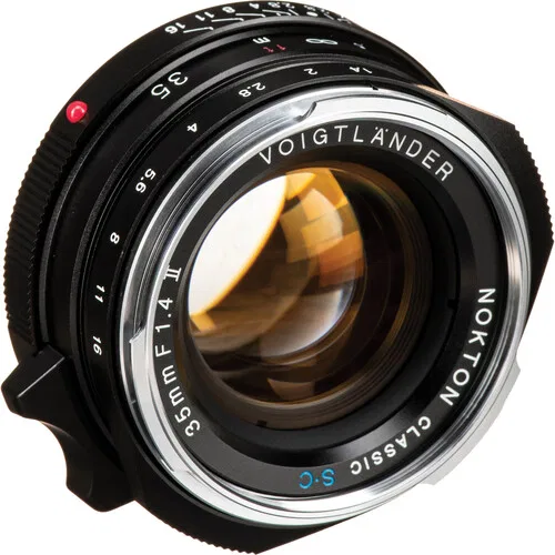 картинка Объектив Voigtlander Nokton Classic 35mm f/1.4 II SC от магазина Одежда+