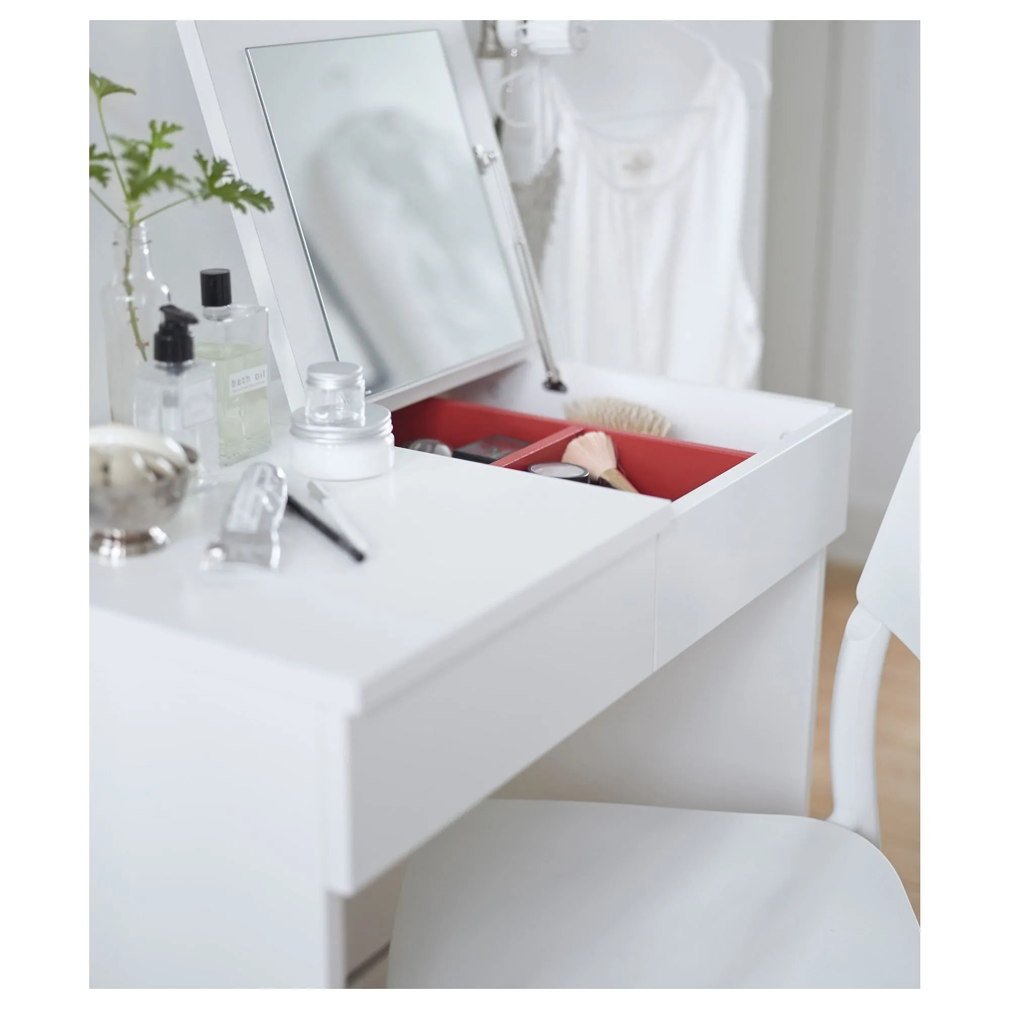 картинка Туалетный столик IKEA BRIMNES, 70x42x77 см, белый от магазина Одежда+