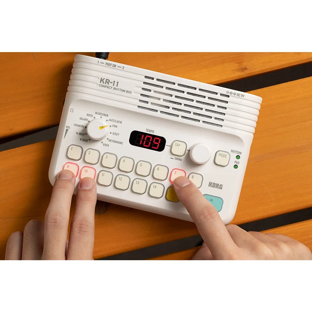 картинка KORG KR-11 Компактная ритм-машина от магазина Одежда+