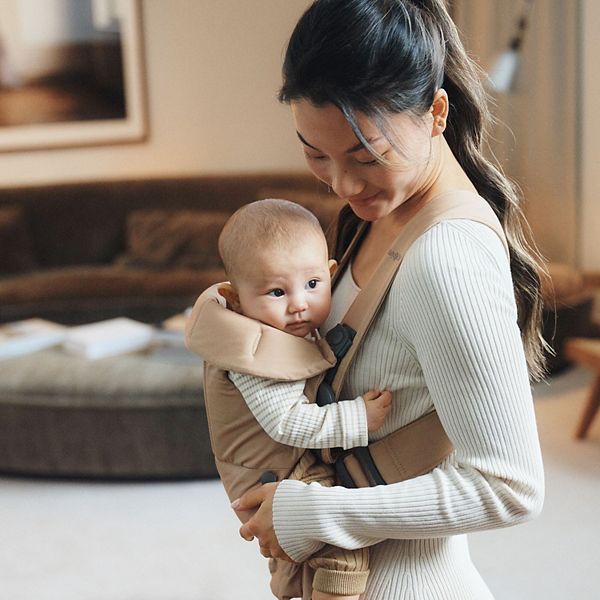 картинка Мини-плетеный слинг Babybjorn, Beige от магазина Одежда+