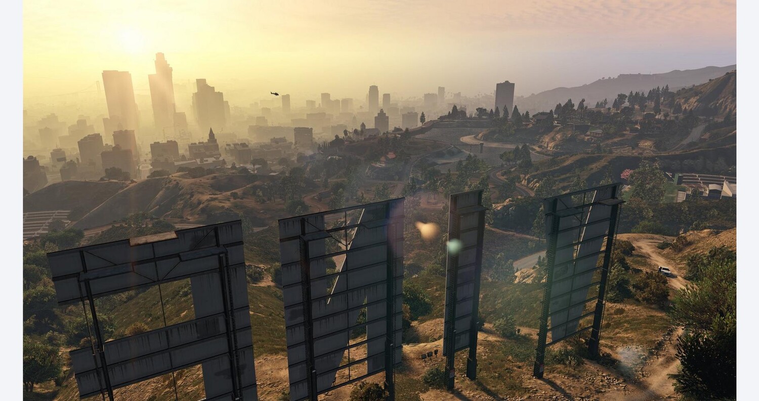 картинка Видеоигра Grand Theft Auto V: Premium Edition - PlayStation 4 от магазина Одежда+