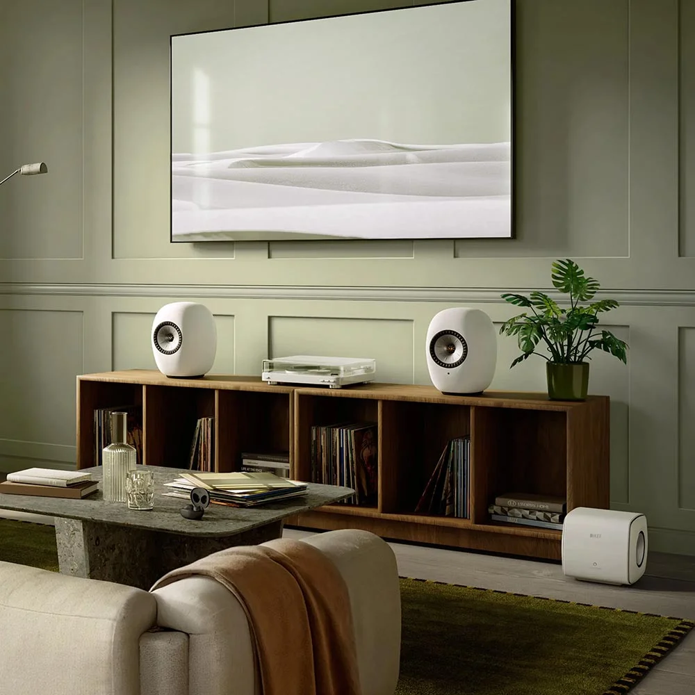 картинка Полочная акустика KEF LS LUXE, пара, белый от магазина Одежда+
