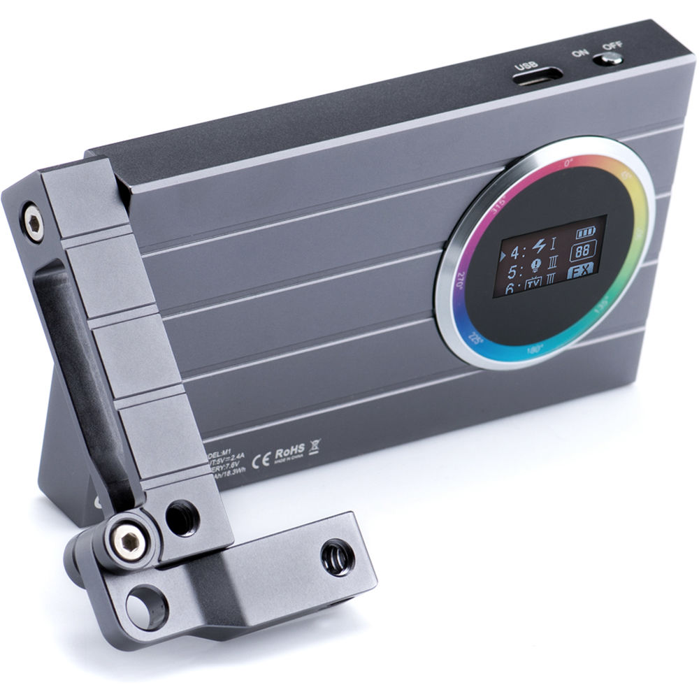 картинка Светодиодный накамерный видеосвет Godox RGB Mini Creative M1 от магазина Одежда+