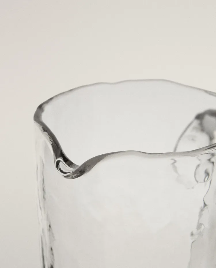 картинка Кувшин Zara Home Hammered Glass, 1450 мл, прозрачный от магазина Одежда+