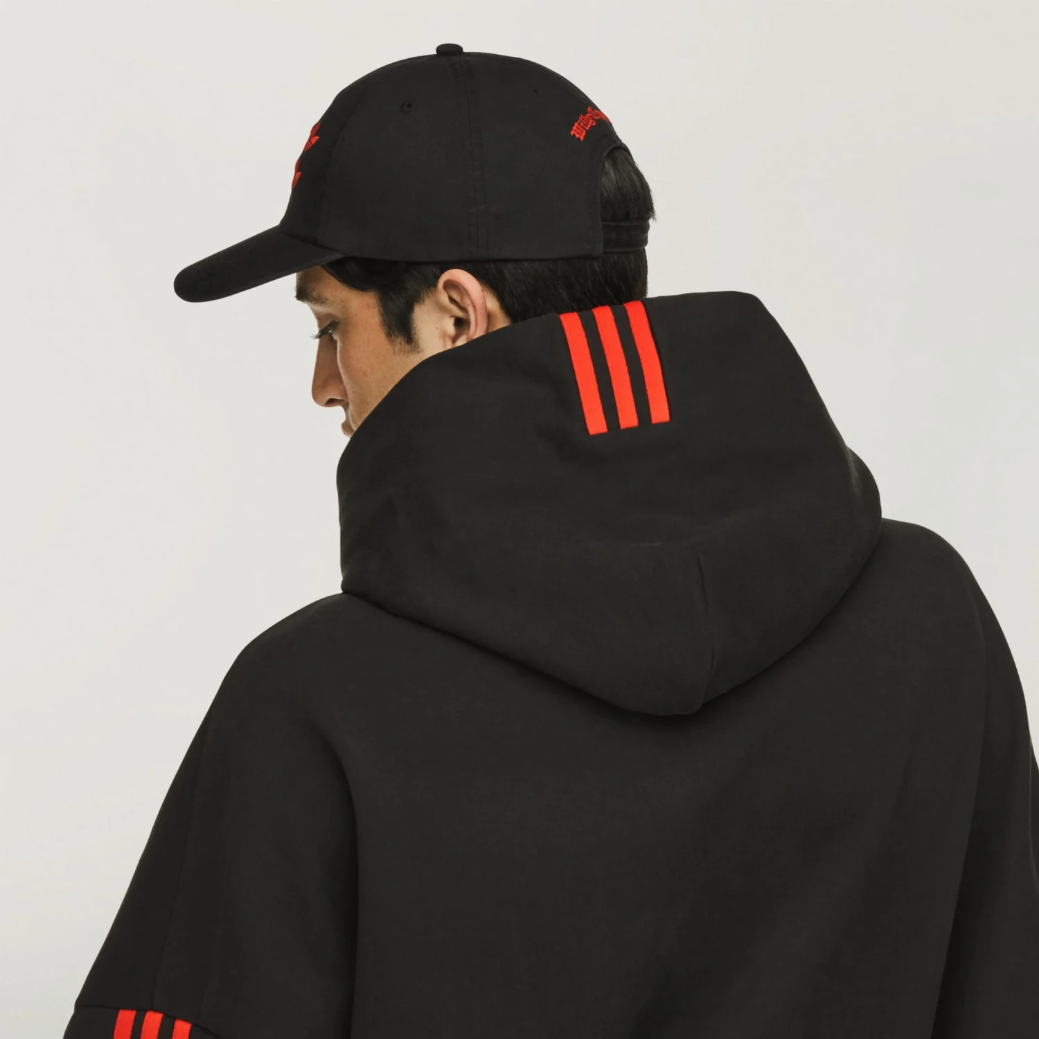картинка Худи Adidas Originals X Willy Chavarria Heavyweight Cotton, черный от магазина Одежда+