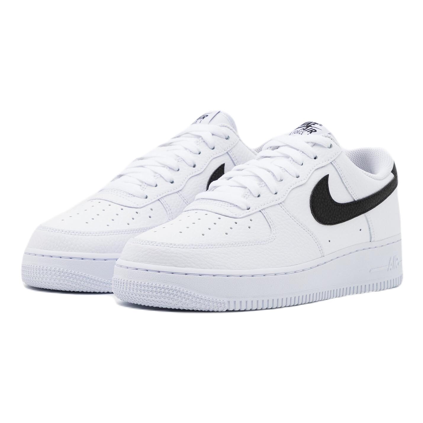 картинка Кроссовки Nike Air Force 1 '07, белый/черный от магазина Одежда+