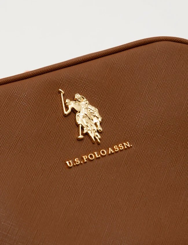 картинка Сумка U.S. Polo Assn. Classic Zip, коричневая от магазина Одежда+