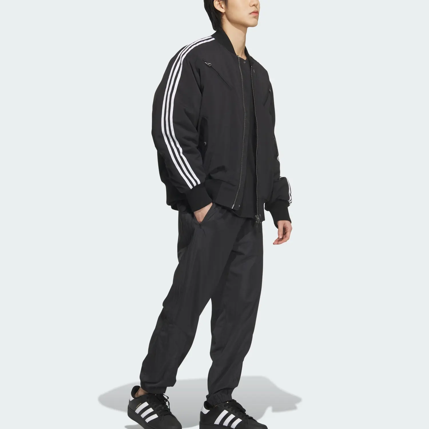 картинка Куртка-бомбер Adidas Originals New Padded, черный от магазина Одежда+