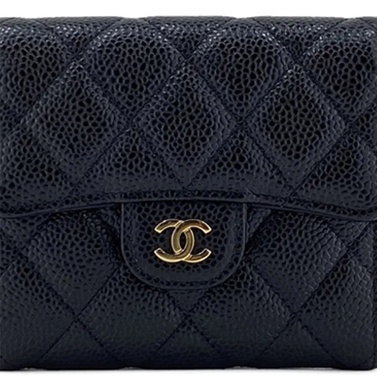 картинка CHANEL Женский бумажник на запястье из телячьей кожи черный от магазина Одежда+