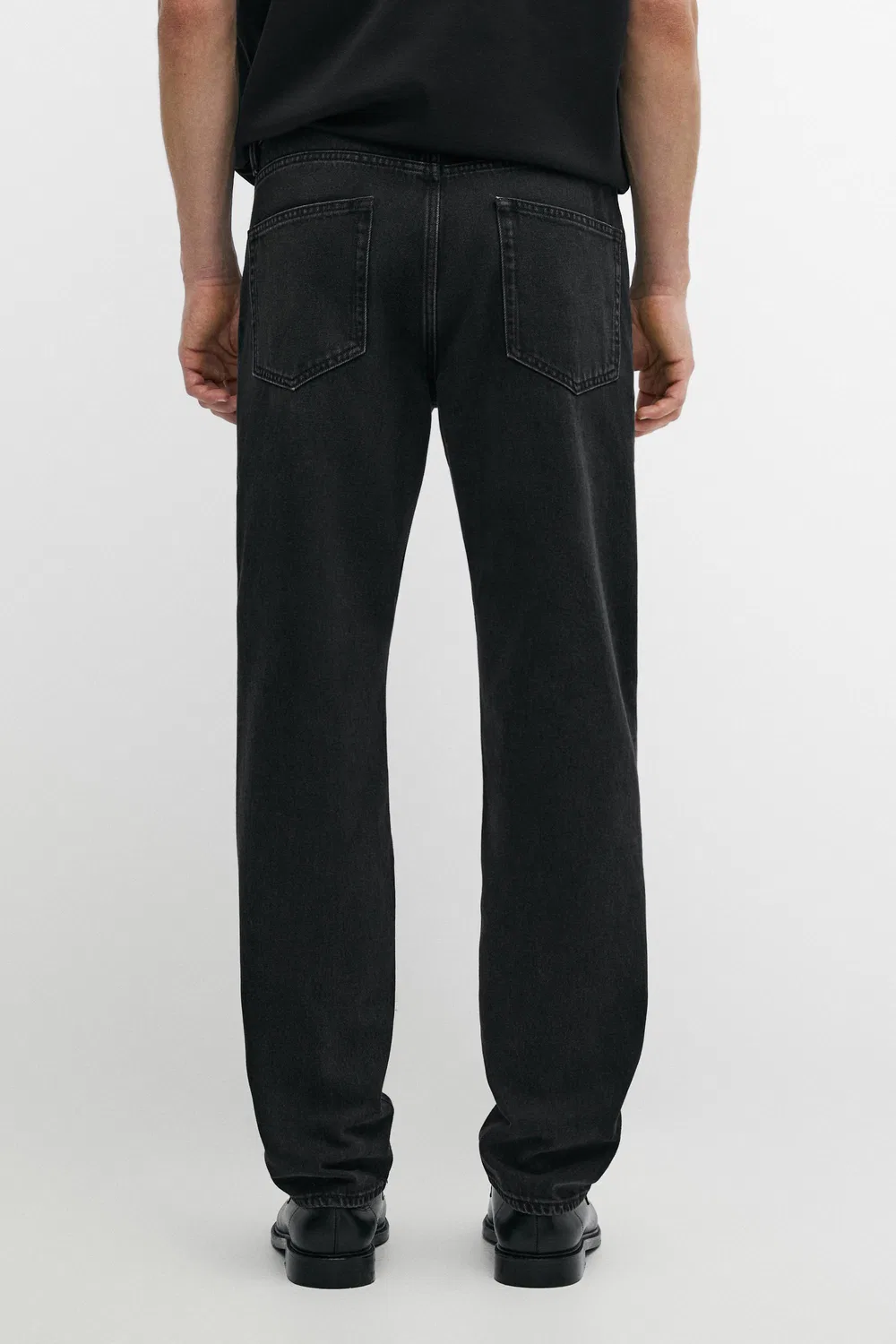 картинка Джинсы Massimo Dutti Tapered Fit, угольно-серый от магазина Одежда+