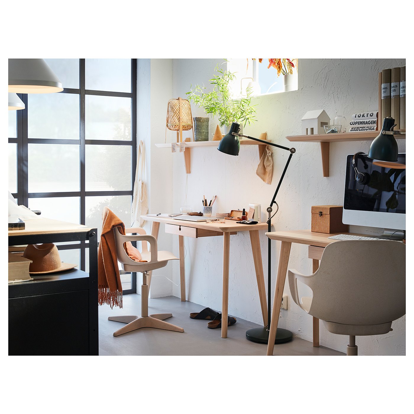 картинка Рабочий стул IKEA ODGER, белый/бежевый от магазина Одежда+