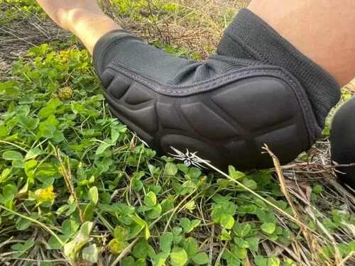 картинка Налокотники «Elbow Pad 2» от Erebos от магазина Одежда+