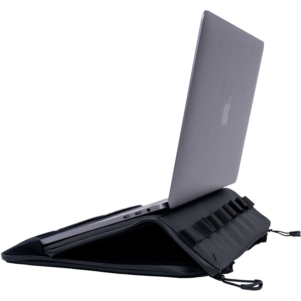 картинка Чехол для ноутбука Apple MacBook Pro, 14", черный от магазина Одежда+