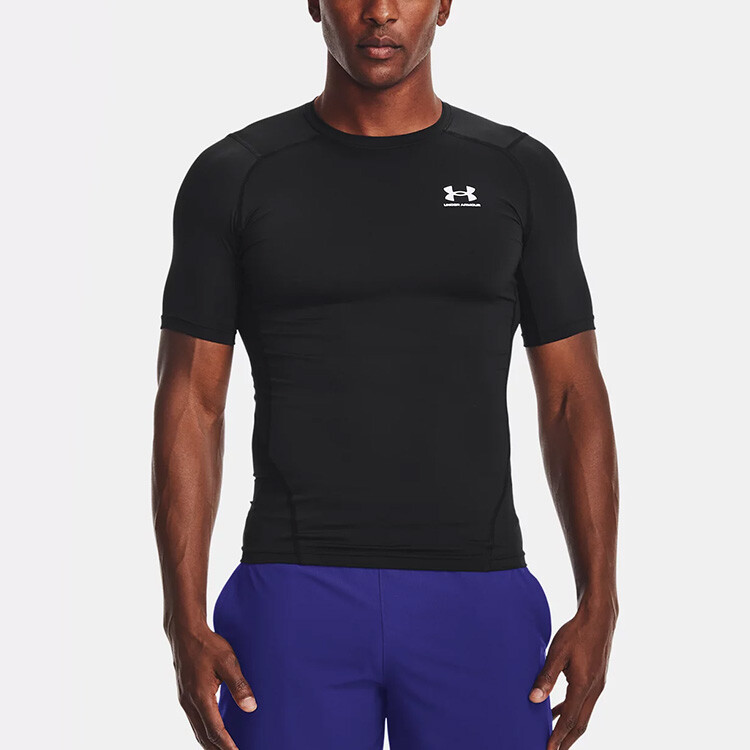 картинка Футболка Under Armour HeatGear, черный от магазина Одежда+