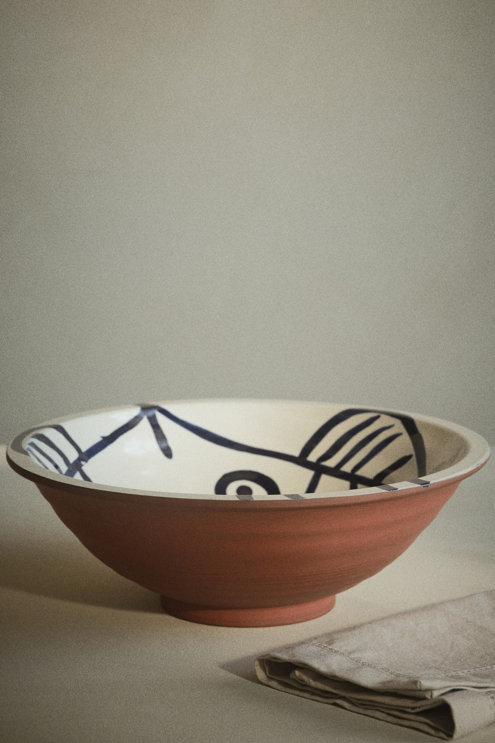 картинка Салатница H&M Hand-painted Terracotta, белый/синий от магазина Одежда+