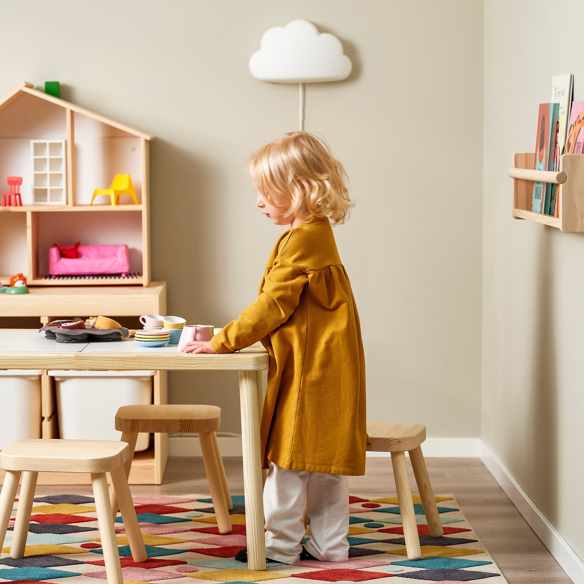 картинка Детский стул FLISAT IKEA, сосна от магазина Одежда+