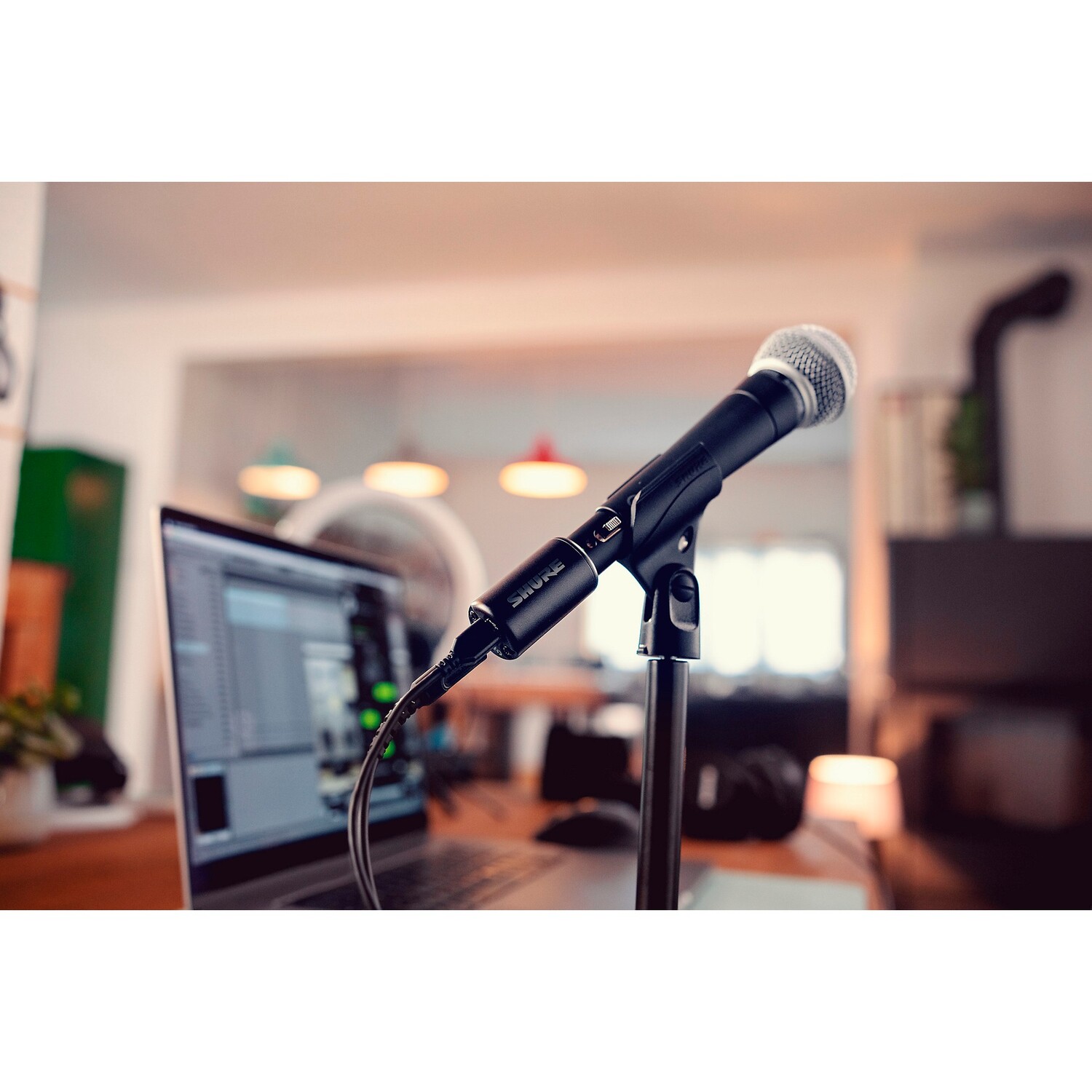 картинка Цифровой аудиоинтерфейс Shure MVX2U от магазина Одежда+