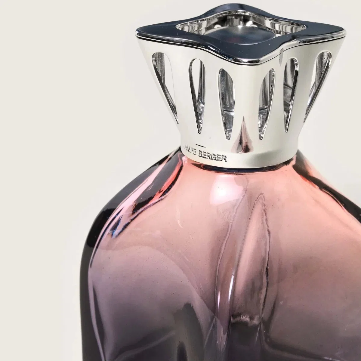 картинка Каталитическая лампа Maison Berger, Lilly Exquisite Sparkle, Розовый от магазина Одежда+