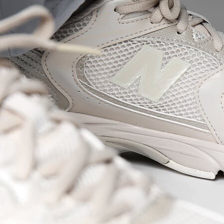 картинка Кроссовки New Balance 530 Бежевые от магазина Одежда+