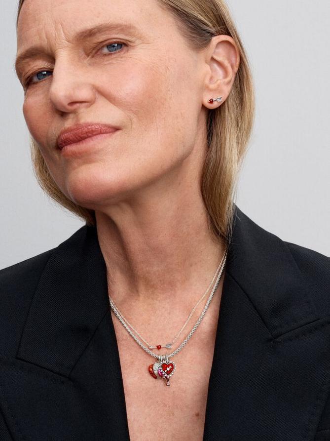 картинка Ожерелье Pandora Moments Studded Chain Necklace, стерлинговое серебро от магазина Одежда+