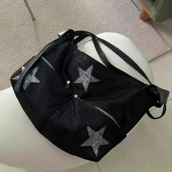 картинка Сумка из искусственного меха от магазина Одежда+