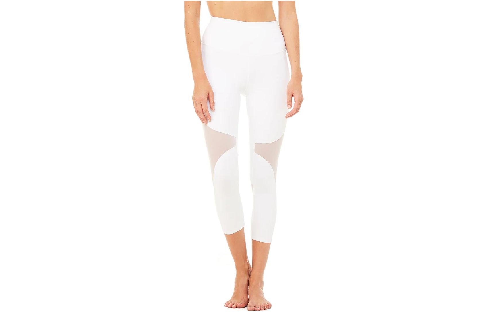 картинка Alo Yoga Спортивные штаны женские белые от магазина Одежда+