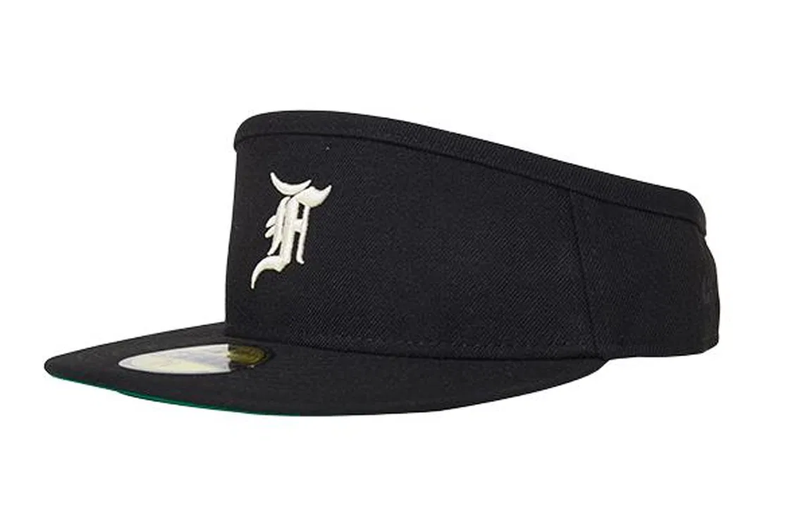 картинка Кепка-визор полиэстеровая Navy Blue New Era от магазина Одежда+