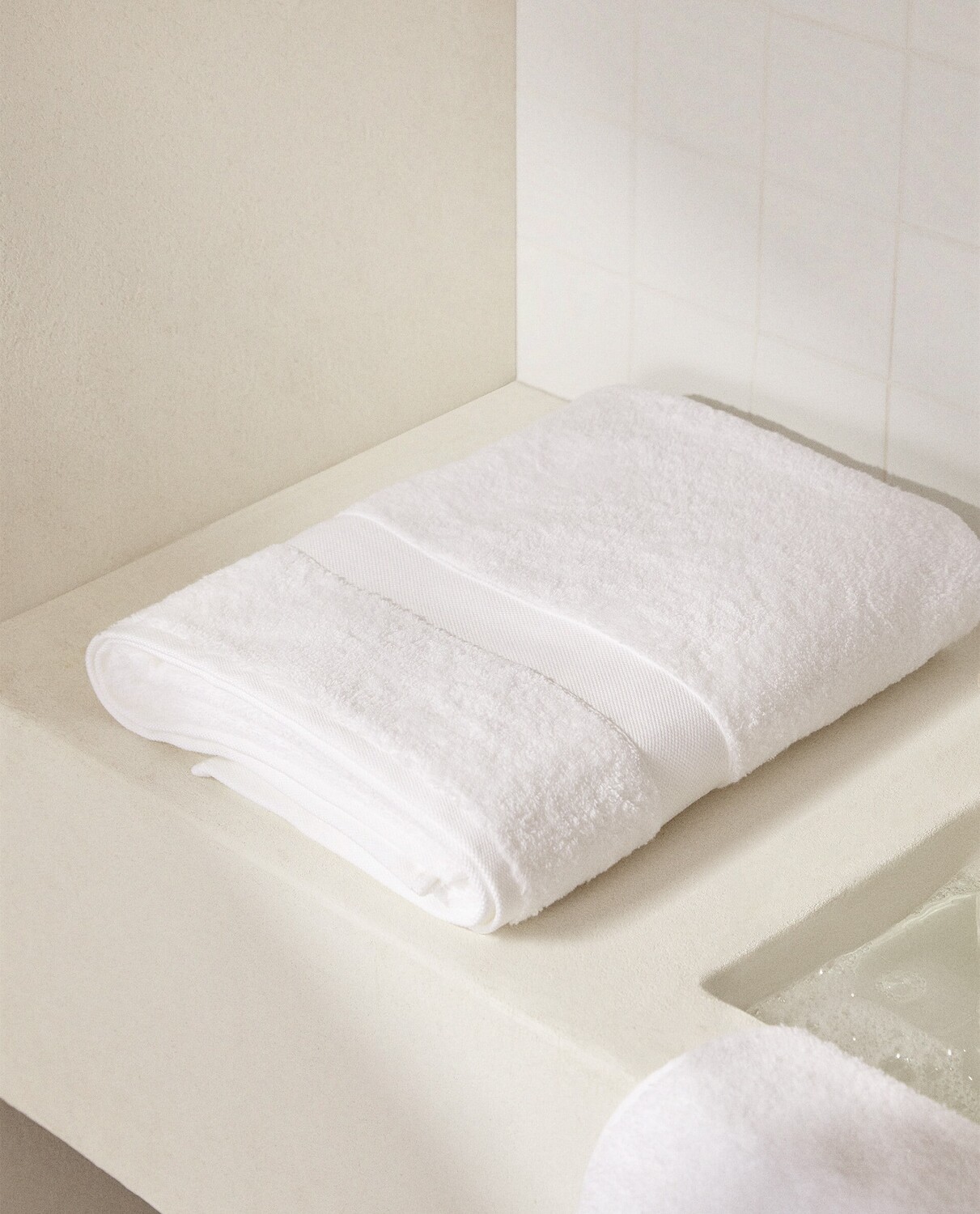 картинка Полотенце Zara Home Premium Cotton, белый от магазина Одежда+