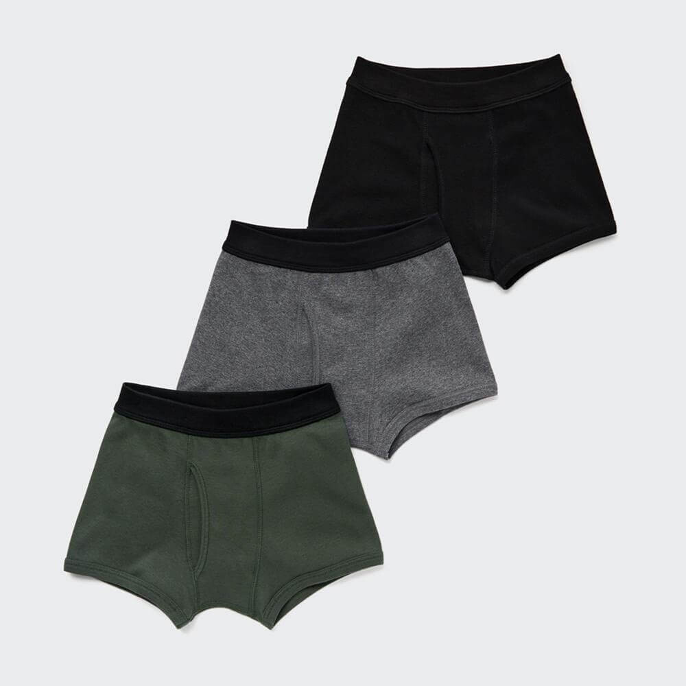 картинка Комплект трусов Uniqlo Boxers, 3 пары, черный/серый/хаки от магазина Одежда+